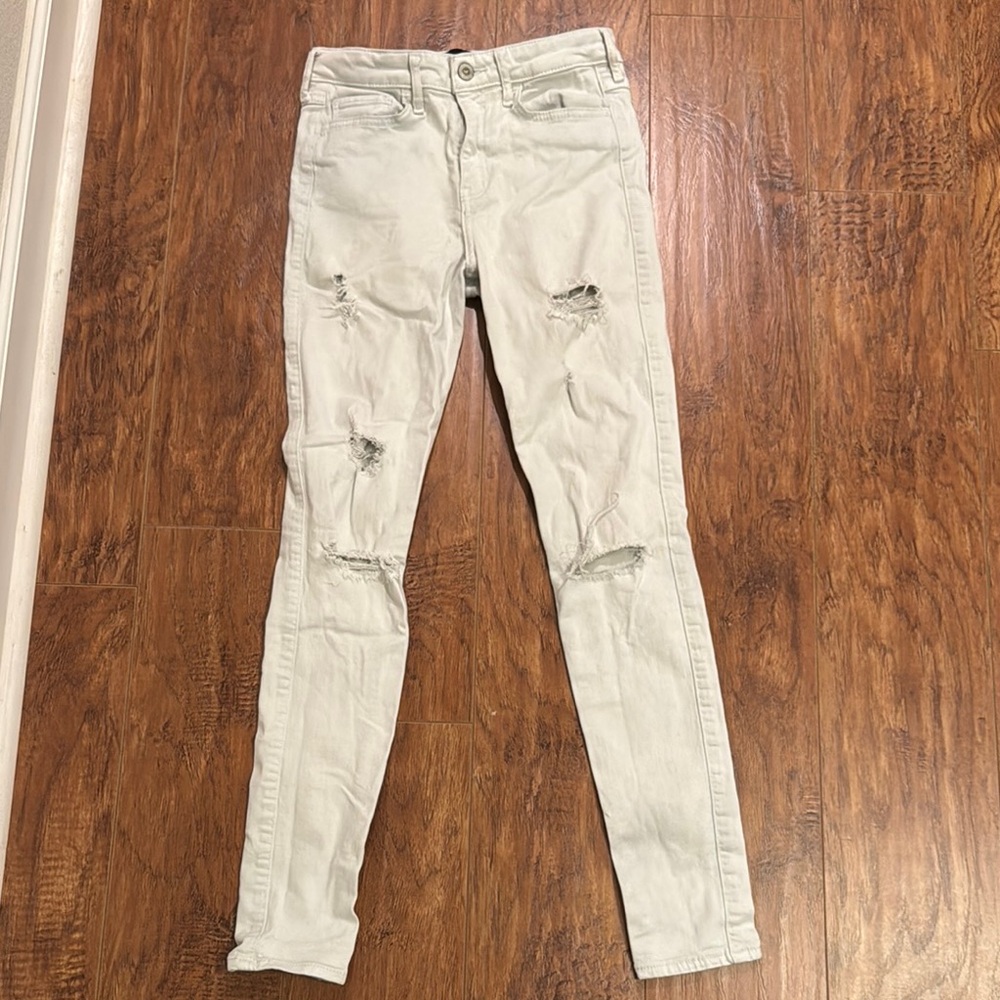 Hollister High Rise Super Skinny White Stretch Jeans Size 3R W26 L30 (Used)